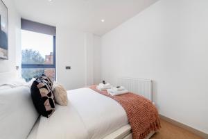 Снимка в галерията на Immaculate 3BR apt in Hackney в Лондон