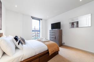 Снимка в галерията на Immaculate 3BR apt in Hackney в Лондон