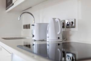 Снимка в галерията на Immaculate 3BR apt in Hackney в Лондон