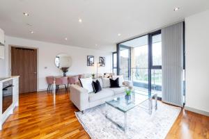 Снимка в галерията на Immaculate 3BR apt in Hackney в Лондон