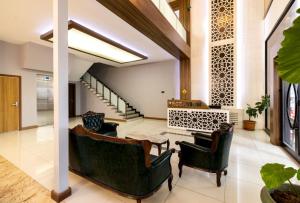 A seating area at Türkler Suite Hotel