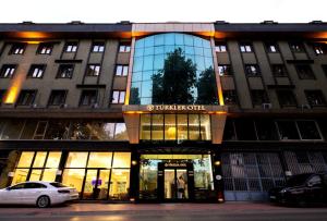 The building in which a szállodákat is located