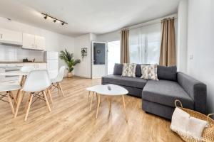 Kuchyňa alebo kuchynka v ubytovaní Ocean front Oasis