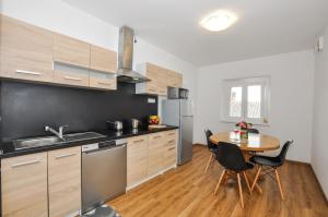 Fotografie z fotogalerie ubytování Apartment PLAŽA - BEACH v destinaci Koper