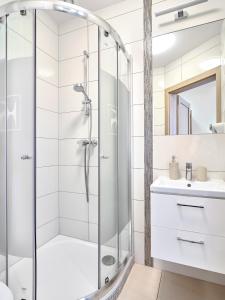 Koupelna v ubytování Villa Łeba Pokoje & Apartamenty