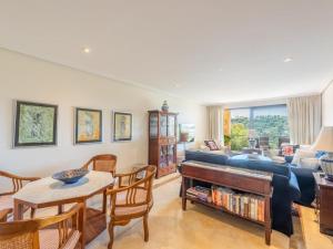 Część wypoczynkowa w obiekcie Los Pinos, 3 bedroom apartment in Los Arqueros