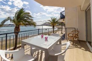 Balkón alebo terasa v ubytovaní Port de Llançà 29 Apartamento con vistas al mar