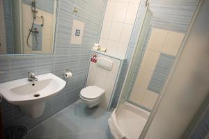 Kúpeľňa v ubytovaní Hotel pod Wierzba