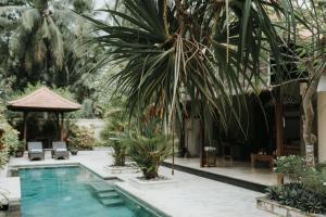 Bazén v ubytování ALOKA BAHARI Villas nebo v jeho okolí