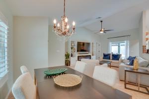 Φωτογραφία από το άλμπουμ του Cheery Fort Myers Vacation Rental with Private Pool! σε Estero