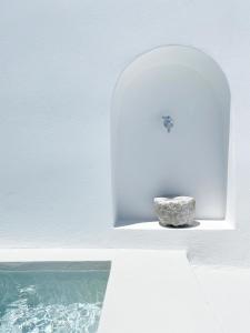 Басейн в Marousi Cycladic House with private pool або поблизу