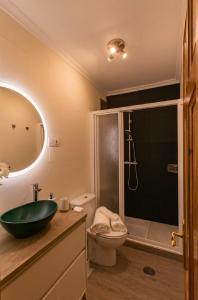 A bathroom at Casa Bértolo Még 21 kép