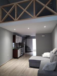 Kuchyň nebo kuchyňský kout v ubytování KingsWay Mezzanine
