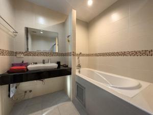 Fotografie z fotogalerie ubytování Wongamat Privacy 2 bedroom 90sqm v destinaci Pattaya North