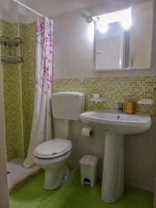 Ένα μπάνιο στο Maison Vivian Apartment