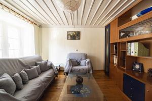 Posedenie v ubytovaní Nerida's-Traditional 3 BR Townhouse-BBQ-View