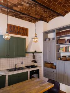 Dapur atau dapur kecil di La Casa nella Torre - Apartment