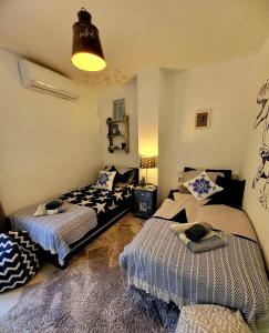 Fotografie z fotogalerie ubytování Benahavis Village Penthouse Apartment, 2 Bedrooms, Stunning Views, Swimming Pool !! v destinaci Benahavís