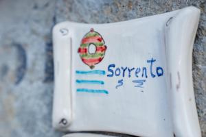Certificato, attestato, insegna o altro documento esposto da La Maison De La Ville