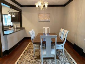 Φωτογραφία από το άλμπουμ του Serene Home One Block From Lake Michigan σε Sheboygan