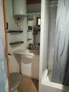 Ένα μπάνιο στο 1. Ty gwalarn, vue sur la lande, dunes et océan