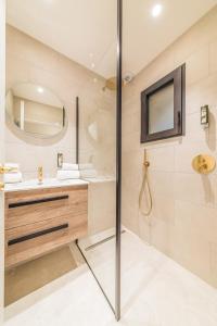 Hotel Brin d'Azur - Saint Tropez的一间浴室