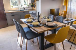 Kuchyňa alebo kuchynka v ubytovaní Apartman Luma