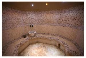 A bathroom at Bendita Mare Aparthotel