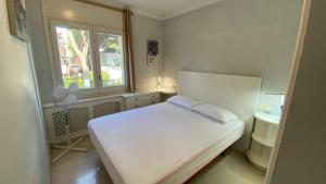 Postel nebo postele na pokoji v ubytování CASA ESLORA 26 + 37 fotografií
