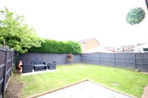 Gallery image of Doncaster - Warmsworth - 3 Bedroom Detached House - Private Large Garden & Parking - Quiet Cul De Sac Location in Doncaster