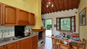 Η κουζίνα ή μικρή κουζίνα στο Sangiovese all'Aia