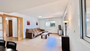 Posedenie v ubytovaní Casa Solsones La Mora + 37 fotografií