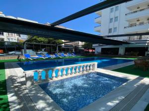 Afbeelding uit fotogalerij van Kadeer Hotel in Alanya