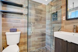 Koupelna v ubytování Five Palms Vacation Rentals- Daily - Weekly - Monthly