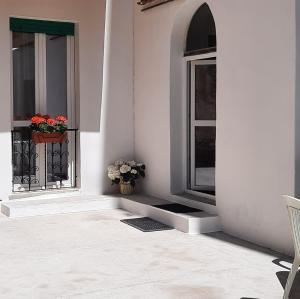 Balkón nebo terasa v ubytování La Llua Alghero