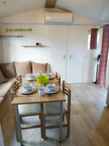 Fotografie z fotogalerie ubytování Super Mobile-Home Hibiscus climatisé Top confort Camping Fun 4* v destinaci Valras-Plage
