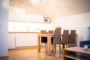 Kuchyňa alebo kuchynka v ubytovaní Apartmán ZA-KA 3 ubytování Litovel