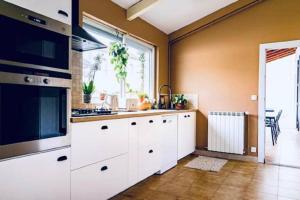 Køkken eller tekøkken på Mas en cœur de ville