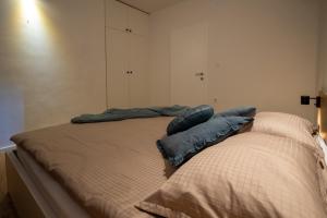 Cama ou camas em um quarto em Lea Apartments