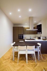 Dapur atau dapur kecil di SiBilla Suite Apartment - via Piella 14