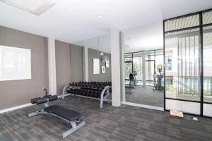 Fitness centrum a/nebo fitness zařízení v ubytování Condo Baan Peang Ploen By Saensook