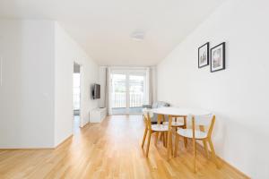 Foto de la galería de Whats-App Self-Check-IN - 1BR Apartment, near airport,15 min to Center en Viena