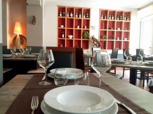 Khu vực ghế ngồi tại Locanda Ostu di San giacu