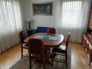 Khu vực ghế ngồi tại Ciasa de Bona +10 ảnh