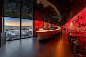 Foto dalla galleria di Superior East Wing Rooms by FIVE Zurich a Zurigo