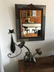 ヴィルフォールにあるla chatièreの鏡