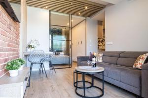 Et opholdsområde på Apartamenty Royal Resort & Spa