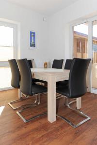 Fotografie z fotogalerie ubytování Haus Leuchtturm v destinaci Bensersiel + 37 fotografií