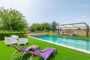Bazén v ubytování Ses Parellades by Mallorca House Rent nebo v jeho okolí