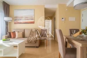 Część wypoczynkowa w obiekcie Casa Maui Ivan Luxury Homes 9ªPta Sur 1ªLínea